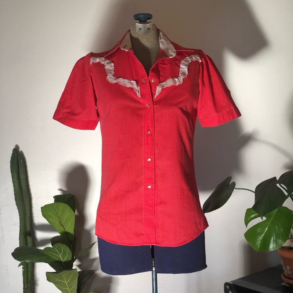 Vintage polka dot ruffle western pearl snap - s